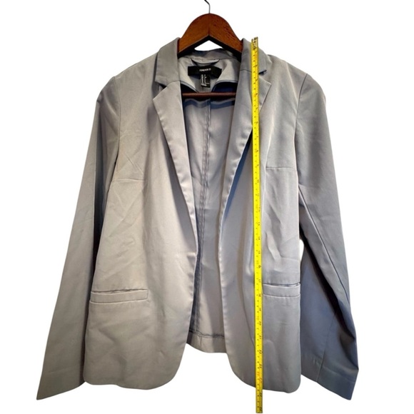 Light Gray Woman’s Business Suit Jacket - Picture 10 of 10